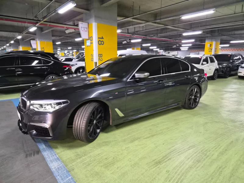 BMW 5-Series