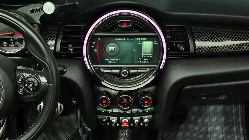 MINI Cooper Convertible