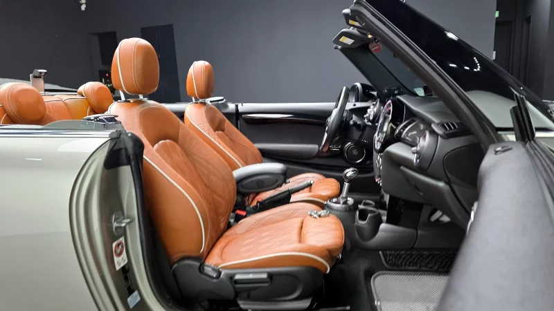 MINI Cooper Convertible