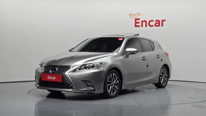Lexus CT200h