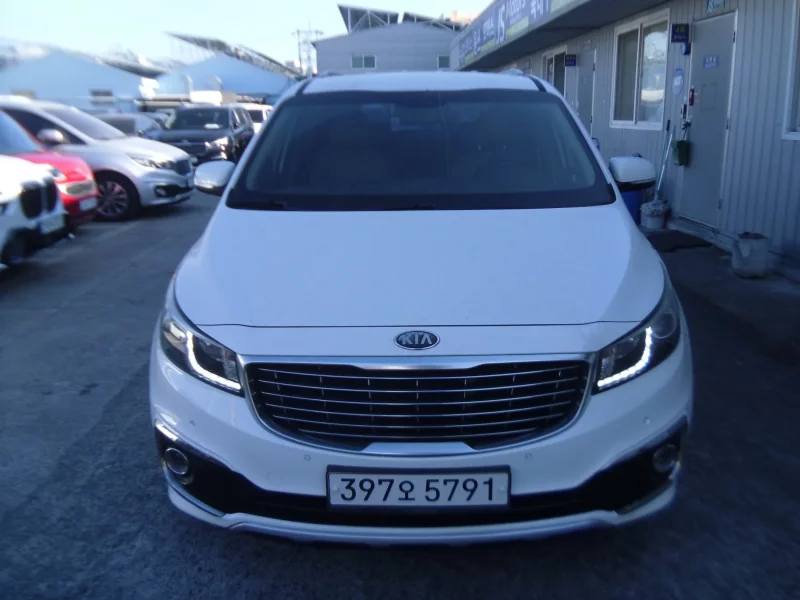 Kia Carnival