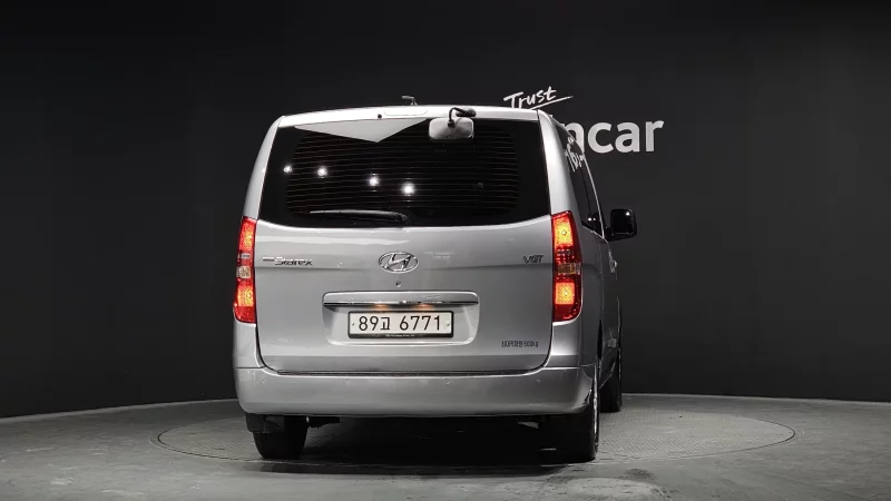Hyundai Grand Starex