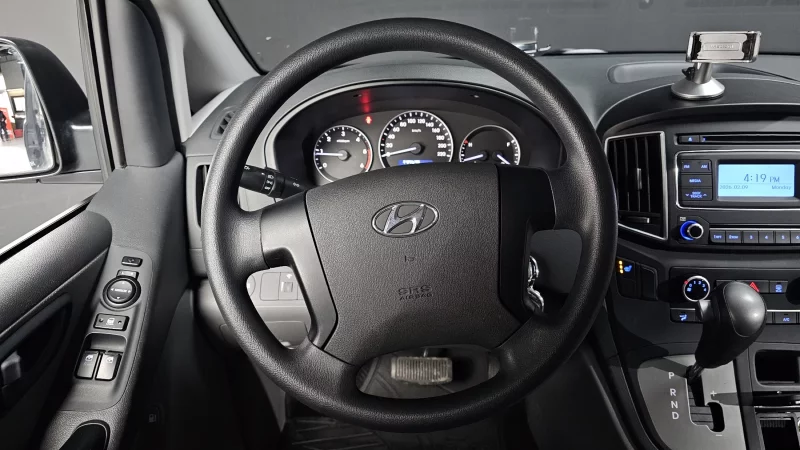 Hyundai Grand Starex