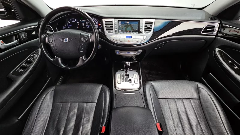 Hyundai Genesis