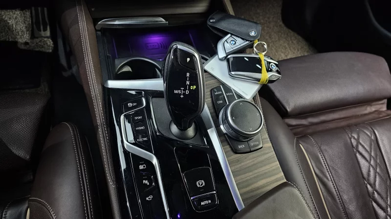 BMW 5-Series