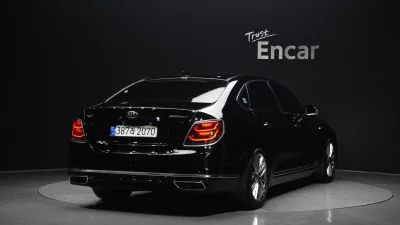 Kia K9
