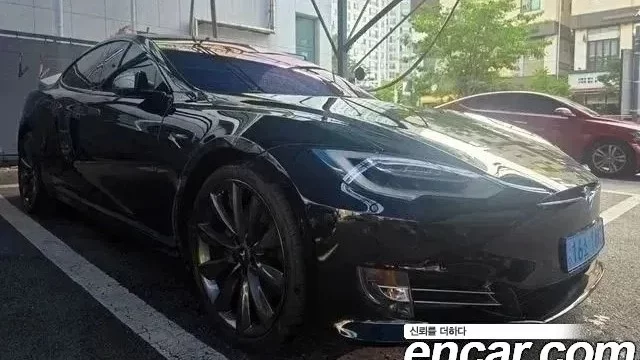 Tesla MODEL S