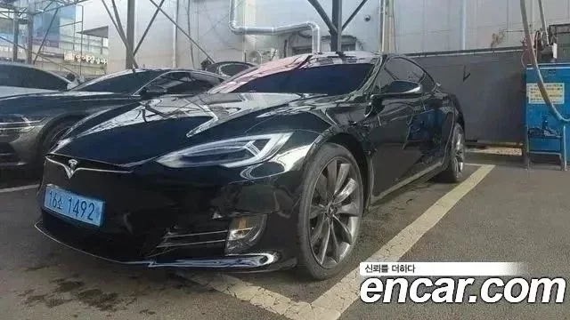 Tesla MODEL S
