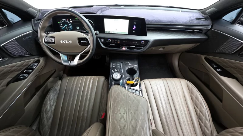 Kia K8