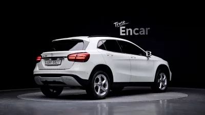 Mercedes-Benz GLA-Class