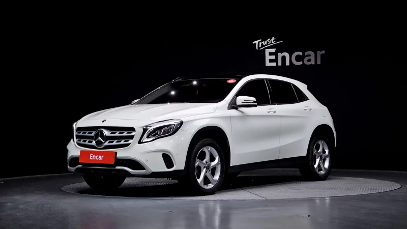 Mercedes-Benz GLA-Class