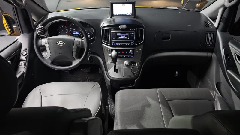 Hyundai Grand Starex