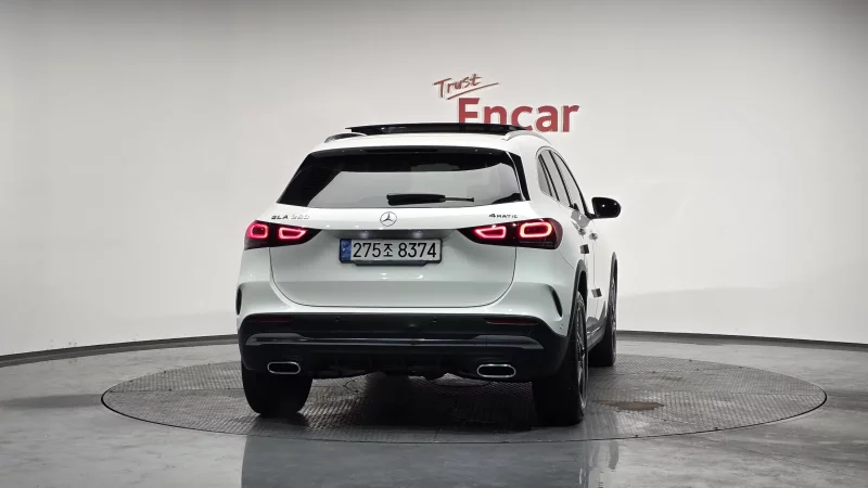 Mercedes-Benz GLA-Class