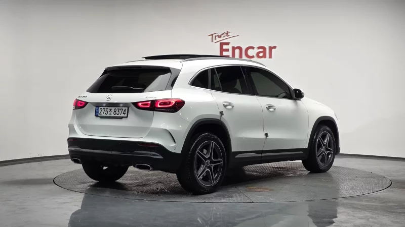 Mercedes-Benz GLA-Class