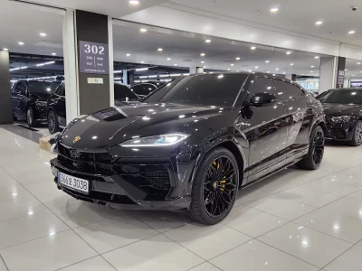 Lamborghini URUS