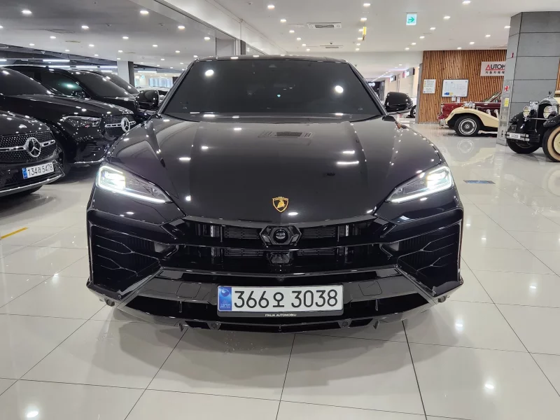 Lamborghini URUS