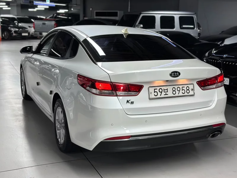 Kia K5