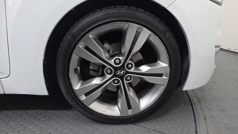 Hyundai Veloster