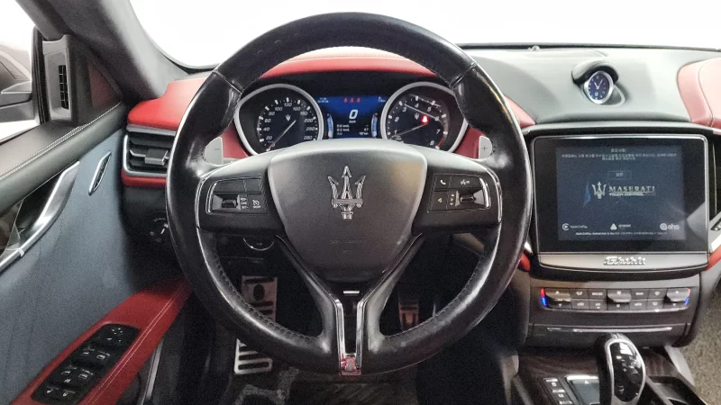 Maserati GHIBLI