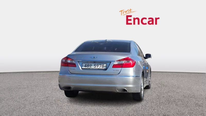 Hyundai Genesis
