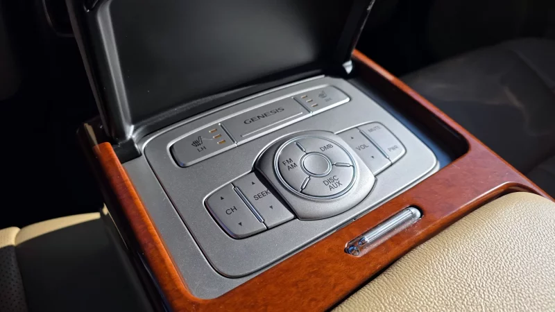 Hyundai Genesis