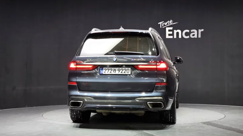 BMW X7