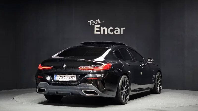 BMW 8-Series