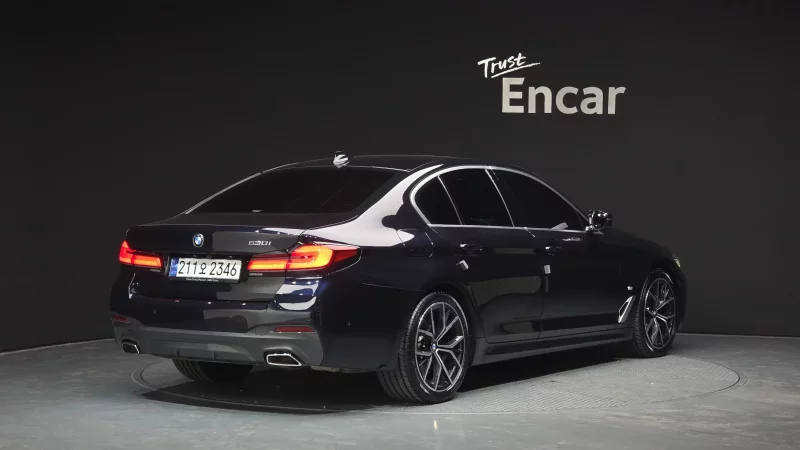 BMW 5-Series