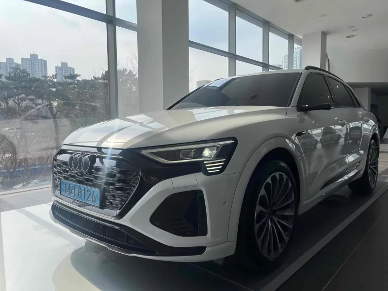 Audi Q8 E-TRON