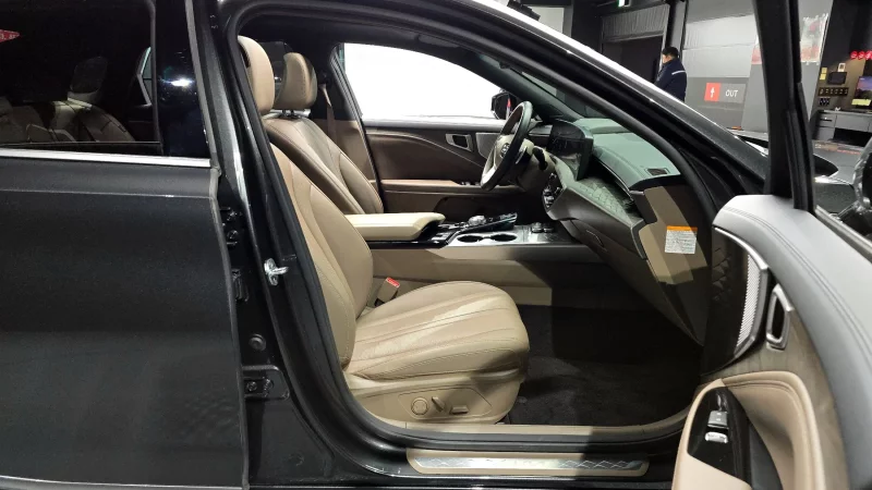 Kia K8