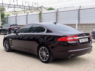 Jaguar XF