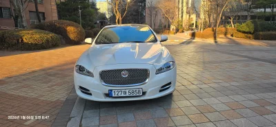 Jaguar XJ
