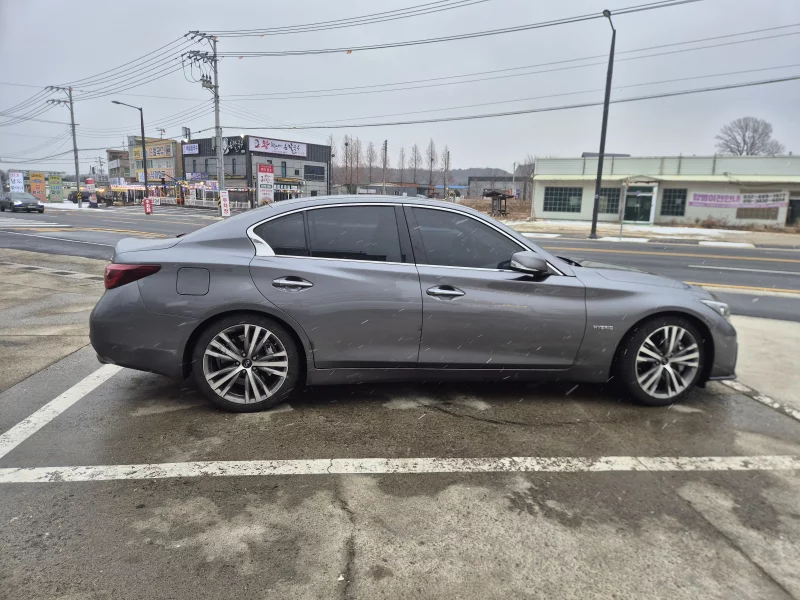 Infiniti Q50