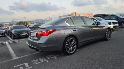 Infiniti Q50