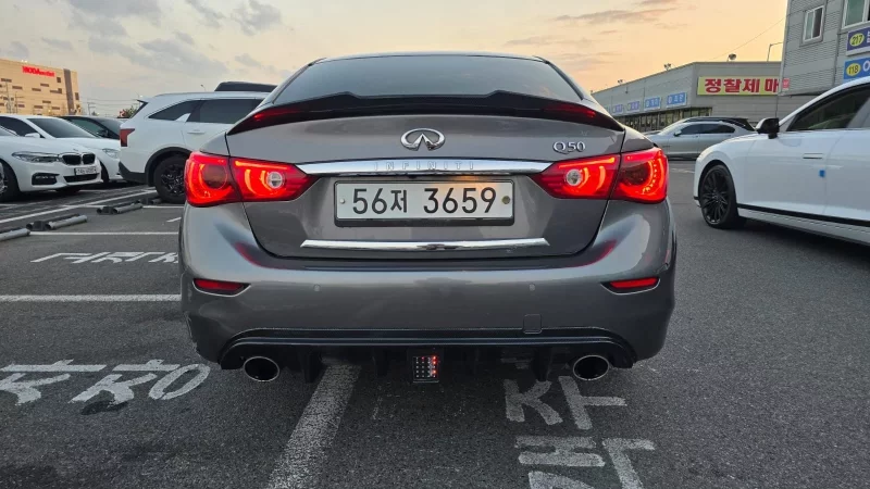 Infiniti Q50