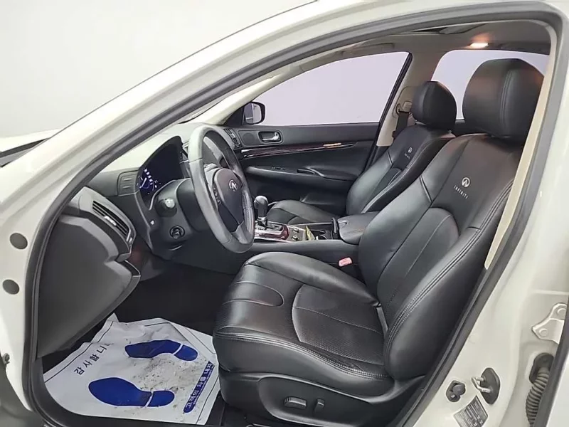 Infiniti G25