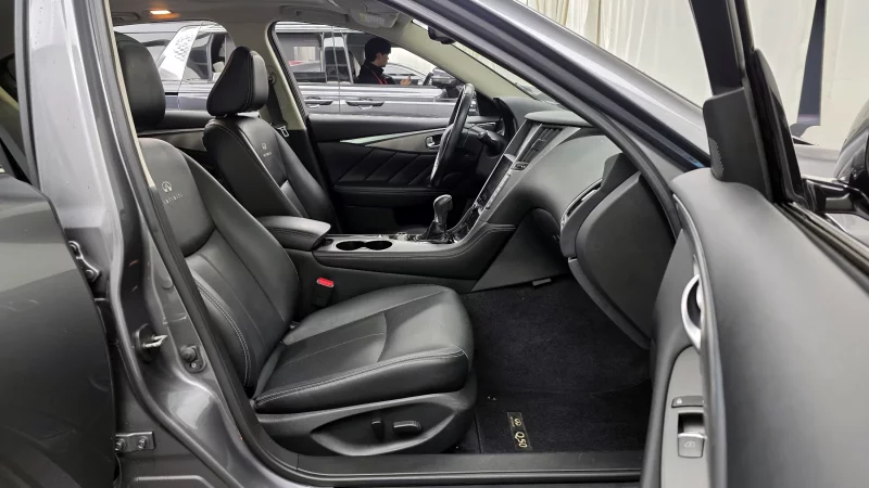 Infiniti Q50