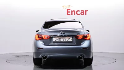 Infiniti Q50