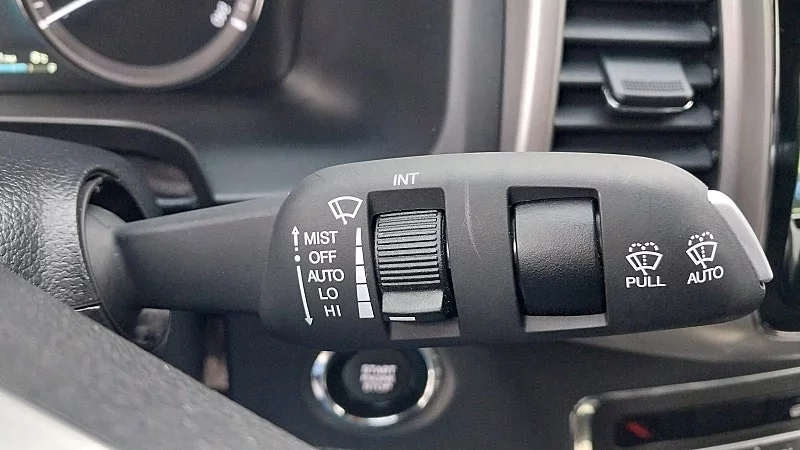 SsangYong Rexton Sports Khan