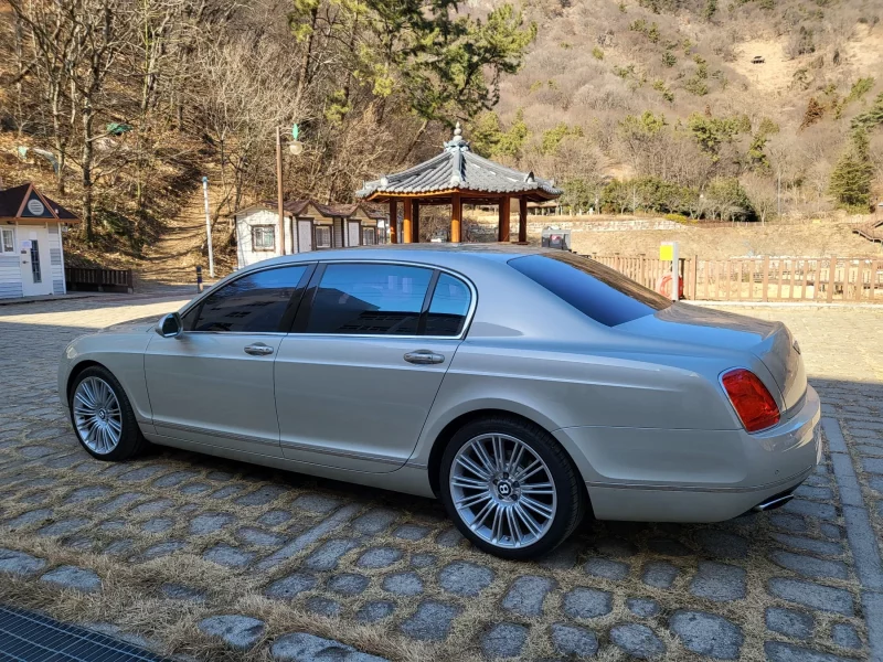 Bentley Flying Spur