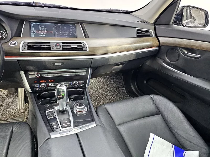 BMW 5-Series Gran Turismo