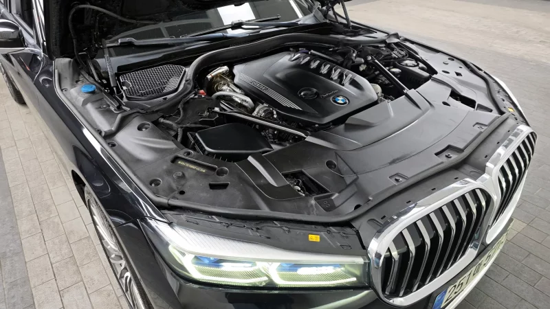 BMW 7-Series