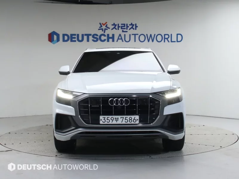Audi Q8