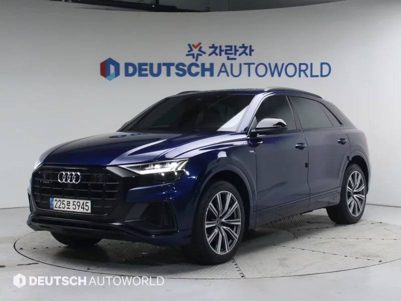 Audi Q8