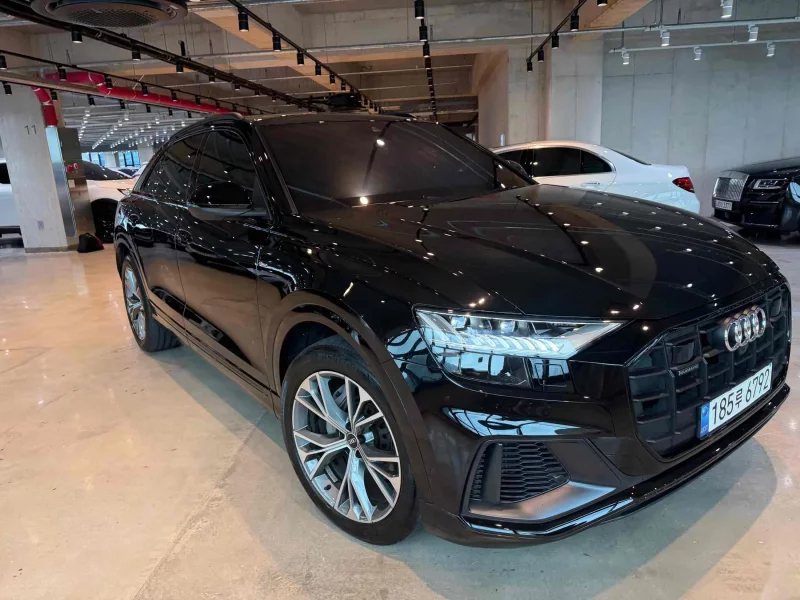 Audi Q8