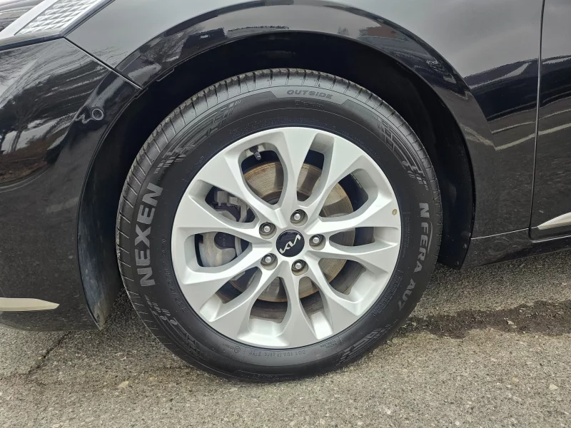 Kia K8