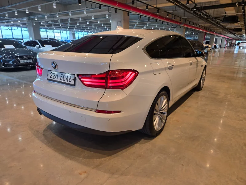 BMW 5-Series Gran Turismo