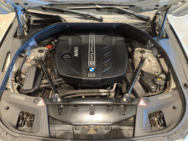 BMW 5-Series Gran Turismo