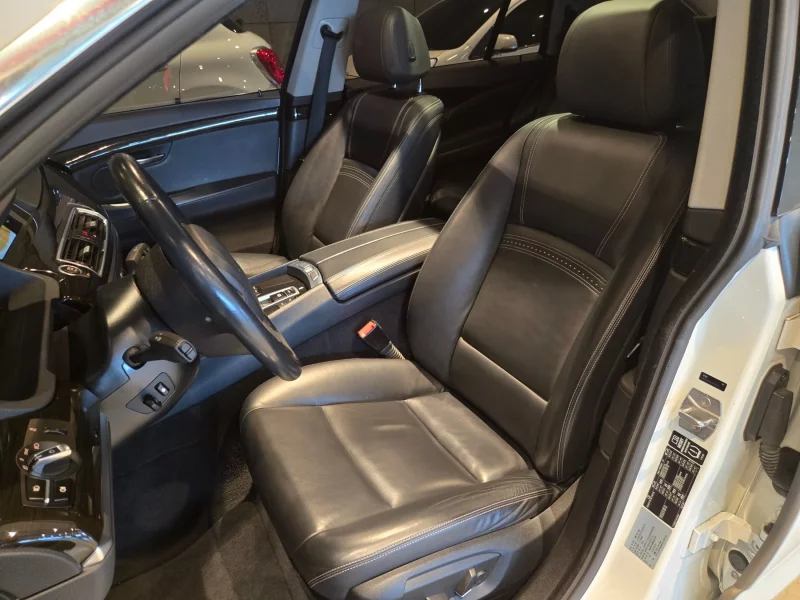 BMW 5-Series Gran Turismo