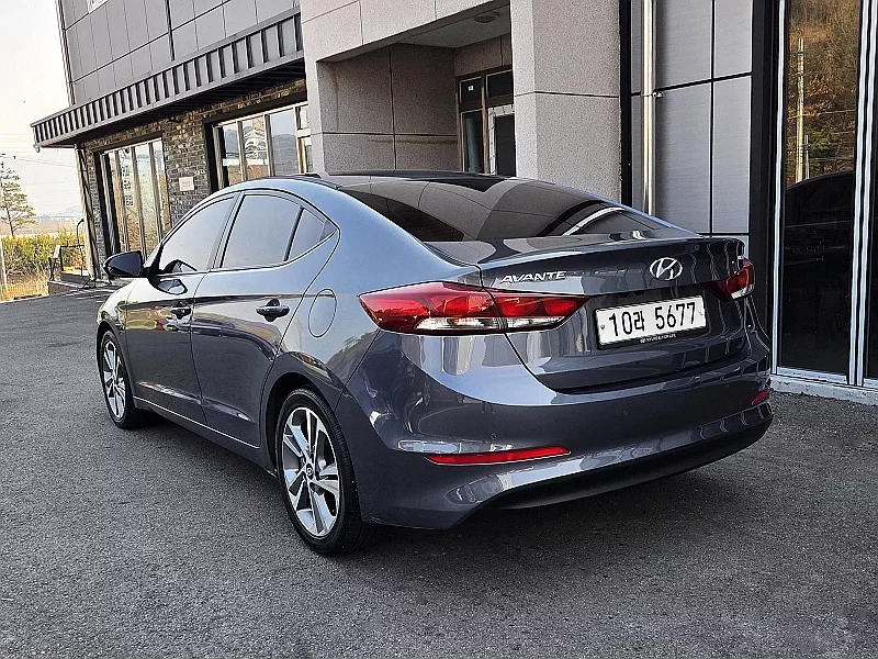 Hyundai AVANTE